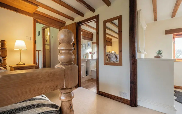 The Threshing Barn-Stunning 5 BD Retreat