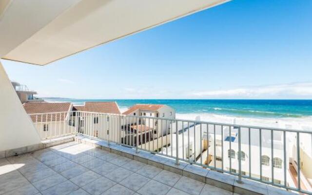 La Mustique 23