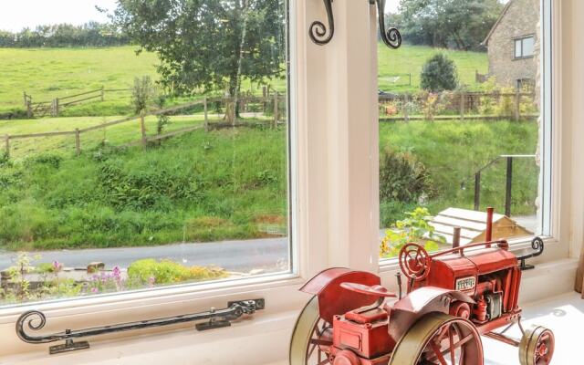 Middle Dean Farmhouse