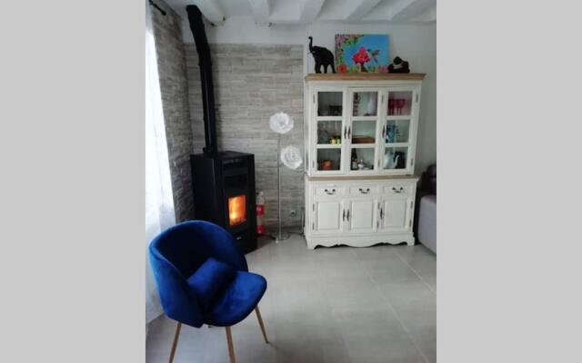 Petite Maison de Ville Toute Equipee