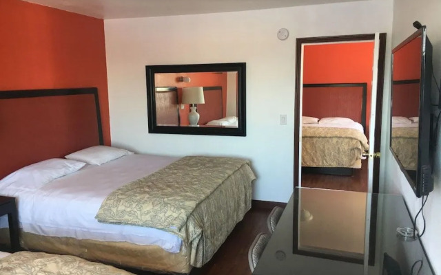Norwalk Inn & Suites