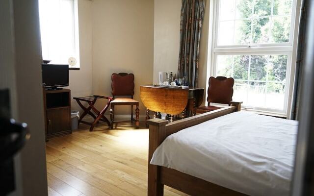The Marlbank Inn