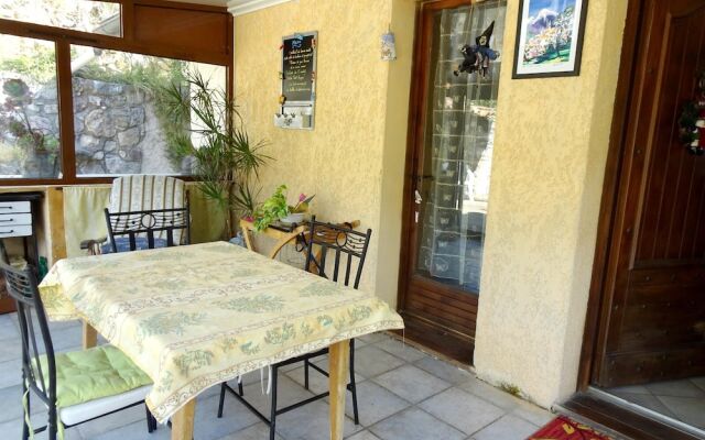 Chalet With 2 Bedrooms in Saint-martin-vésubie, With Wonderful Mountai