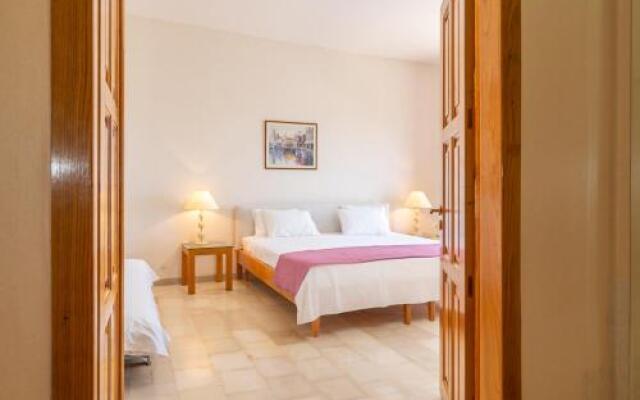 Elman Hotel
