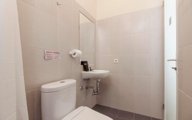 RedDoorz near Soekarno Hatta Airport
