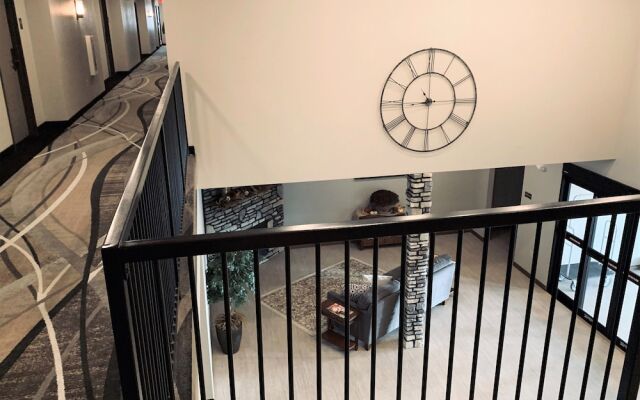 Blue Grass Inn & Suites