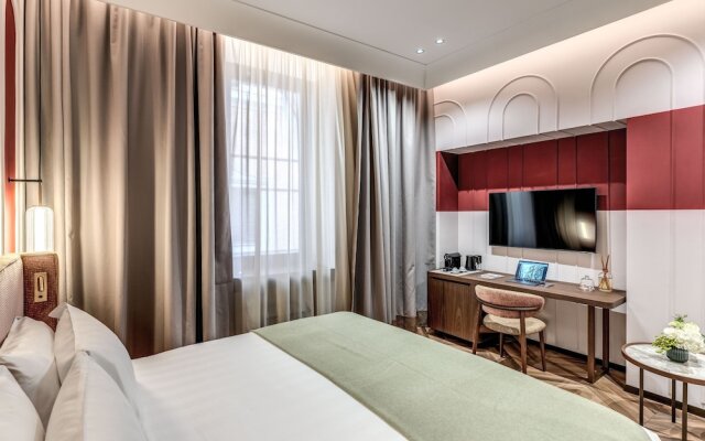 THE STEPS Hotel - by Eitch Collection