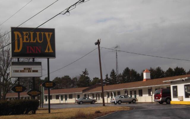 Delux Inn