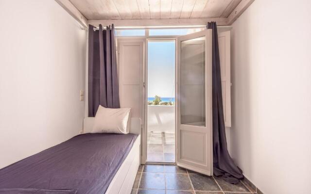 Mylopotas Apartments with Sea View III