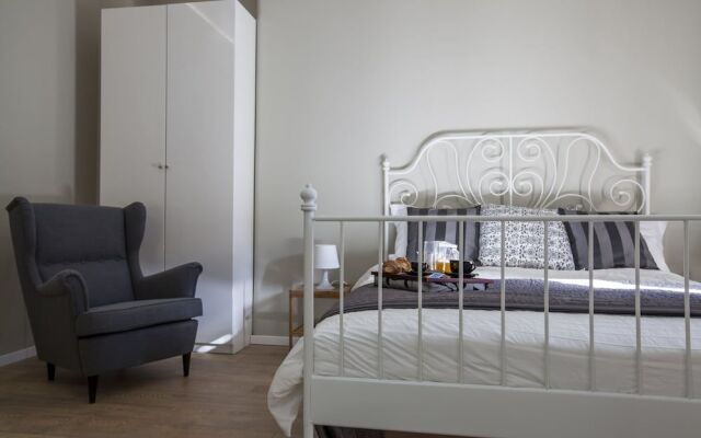 Un Attimo a Roma B&B