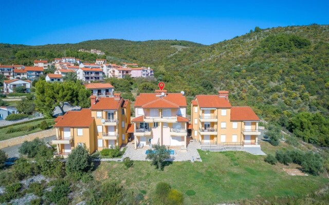 Nice Apartment in Rabac With Outdoor Swimming Pool, Wifi and 2 Bedrooms