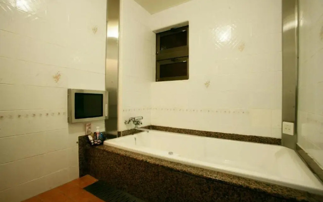Hotel Mobilia - Adults Only