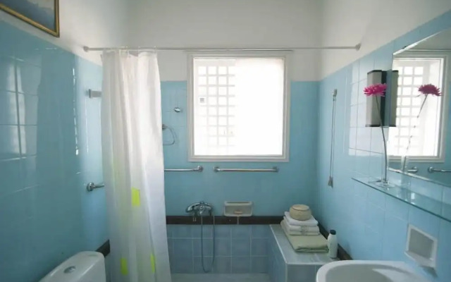 Luxury Sunny 150m2 Flat at the Heart of History