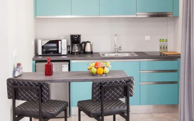 Central Brand New Studio Across Metro -E