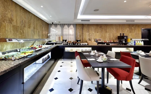 Eurostars Conquistador Hotel