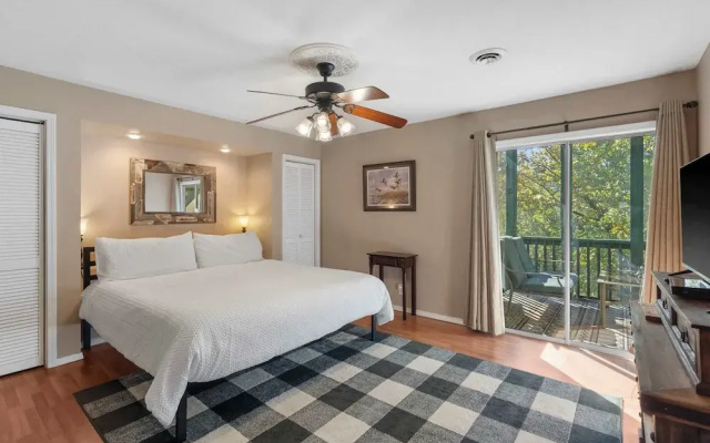 River Song Condo for 4