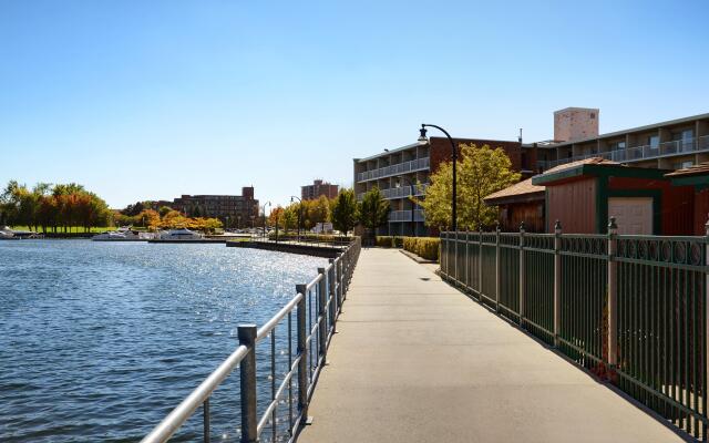 Holiday Inn Peterborough-Waterfront, ON by IHG