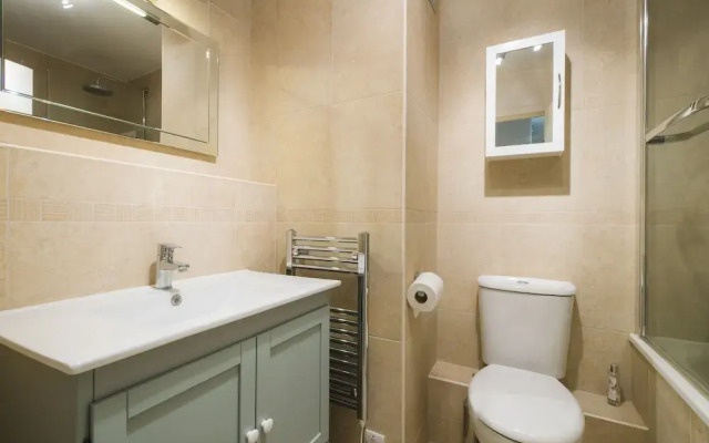 JOIVY Sublime 1 bed flat with Thames view