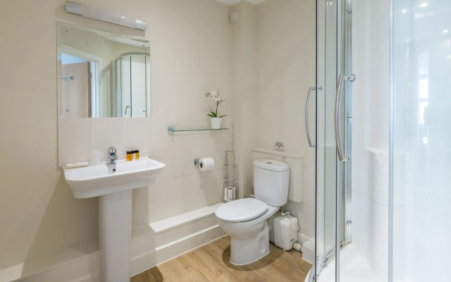 Central House by House of Fisher