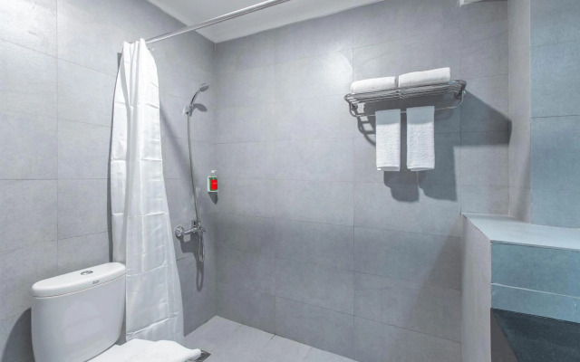 Super OYO Townhouse 1 Hotel Salemba