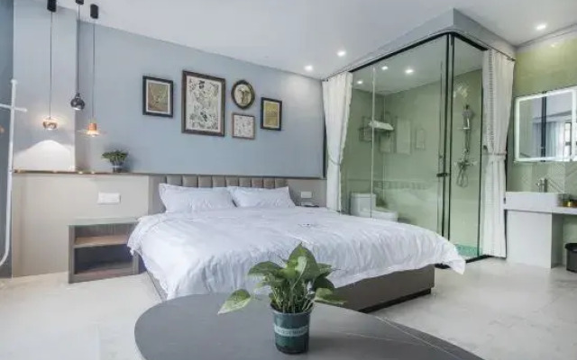 Yiningju Homestay