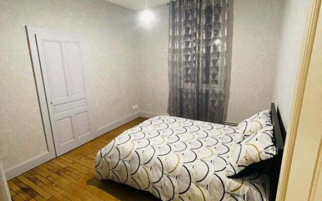 Appartement proche de la ville et du parc du Truchet