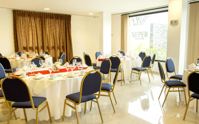 Neper Select Hotel