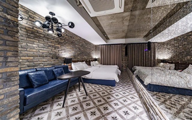 Seongnam Yaja Sujin Station