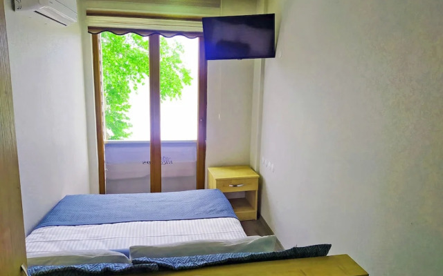 Kroisos Lake Resort Hotel