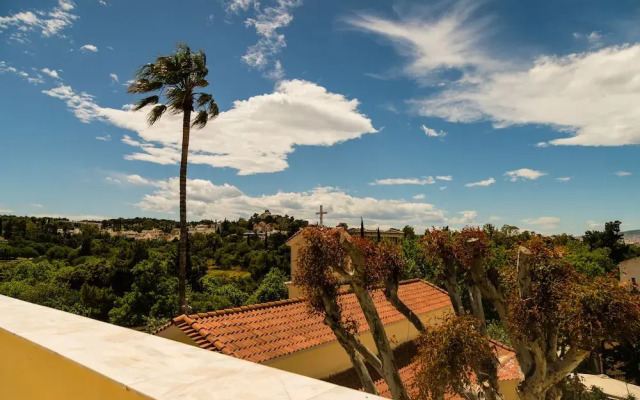 CH Andrianou Suites