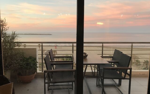 Collector Beach Loft