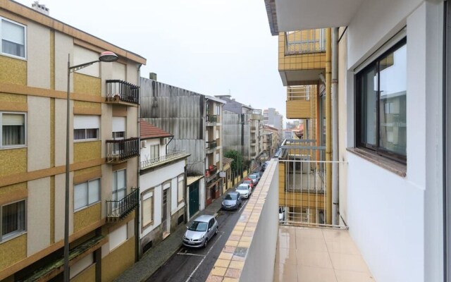 Apartment With 3 Bedrooms in Vila Nova de Gaia, With Balcony and Wifi