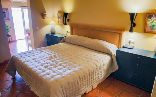 Hotel Carabeo