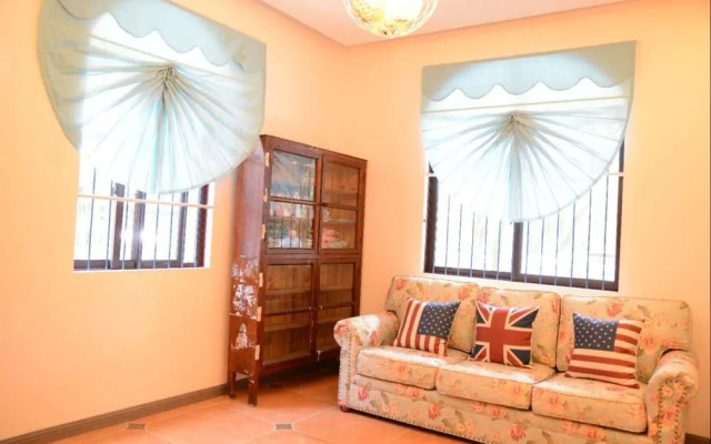 Qiandaohu Blue Mountain Youth Hostel