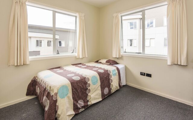 Campus Summer Stays - Akoranga Village