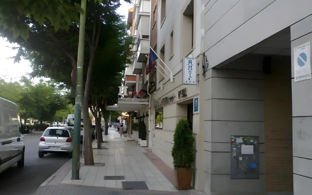 Hostal Avenida Barajas