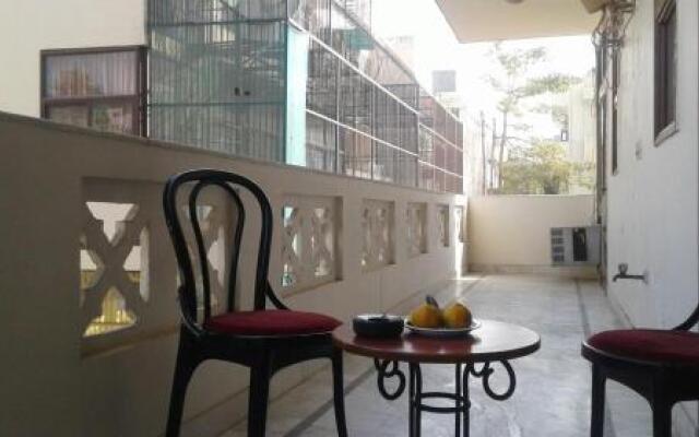Pamposh Guest House Gurgaon