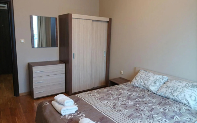 One Bedroom Apartment 46- Trakia 54 А