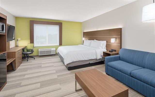 Holiday Inn Express & Suites Palm Bay by IHG