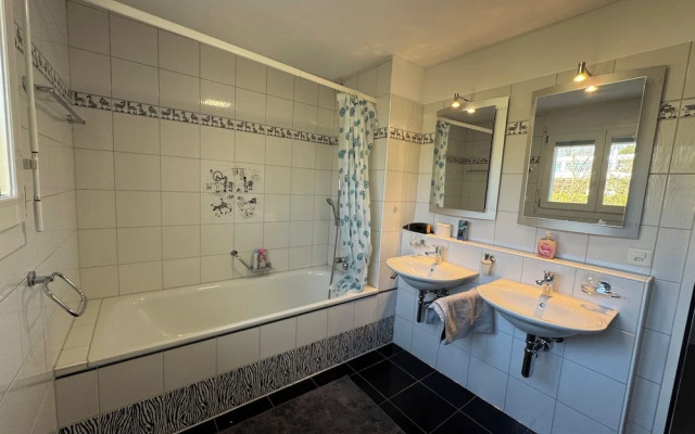 VK - Zürich Airport - Homestay - Härdlen