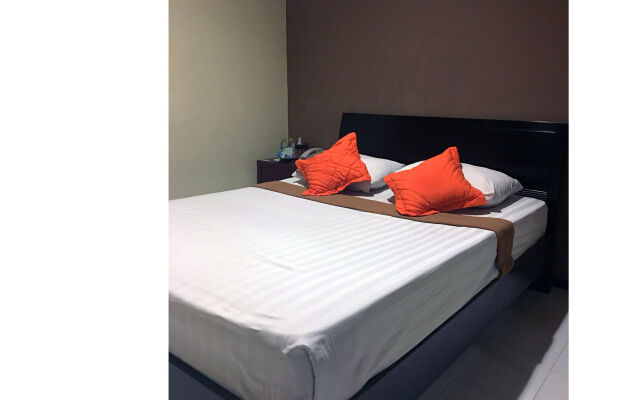 Helios Hotel