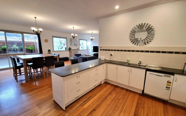 Westend House Healesville