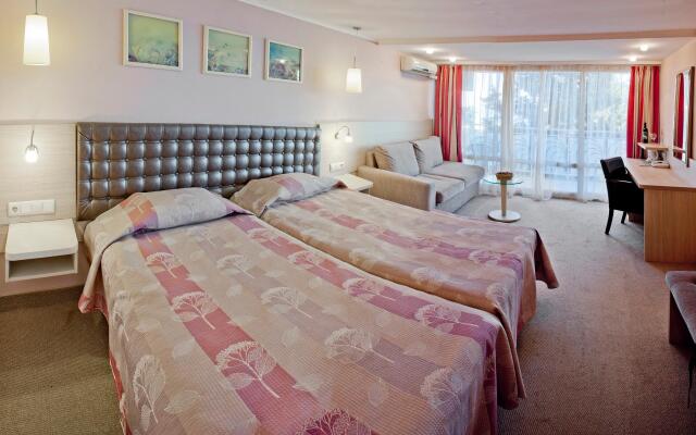 Hotel Sandy Beach