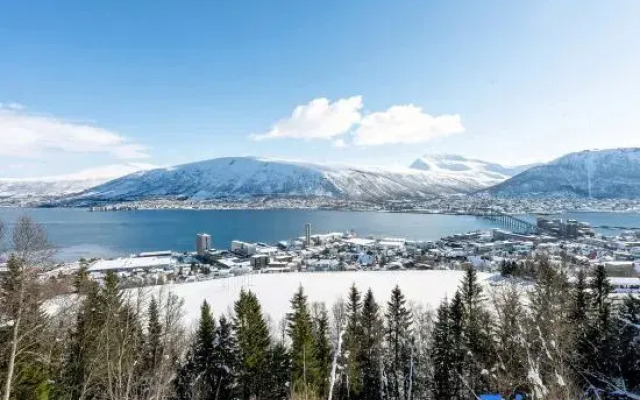 Deluxe Villa by Paramount