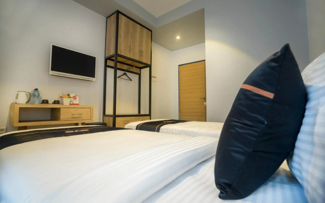 Super OYO Collection O 2627 Ratamya Co-living