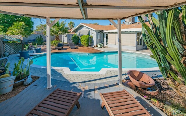 Exquisite 4BR Home near Old Town by WanderJaunt