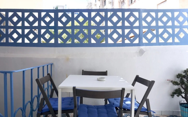 Lux Central Apt in Athens