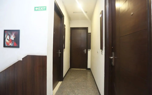 OYO 27928 Metropolis Guest House