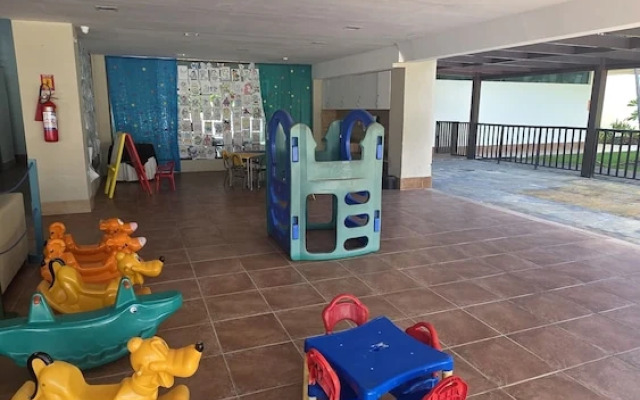 Beach Class Resort 1305 by La Playa