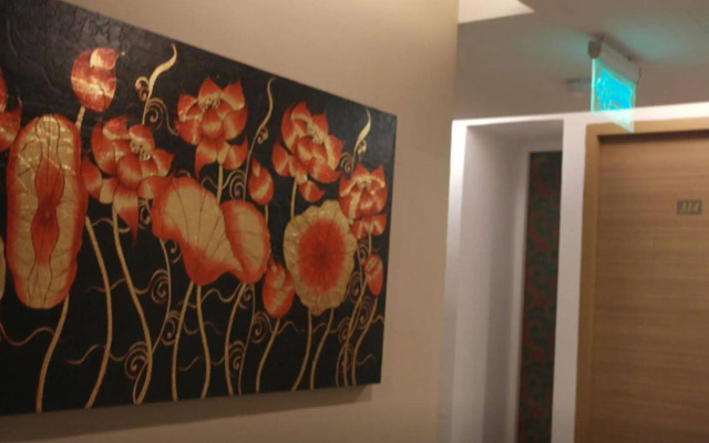 Nantra Sukhumvit 39 Hotel